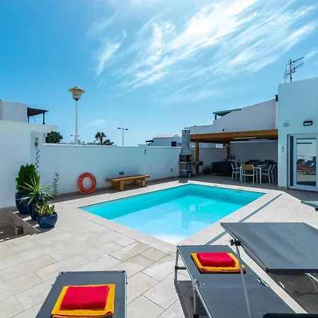 Amaru * פוארטו דל כרמן